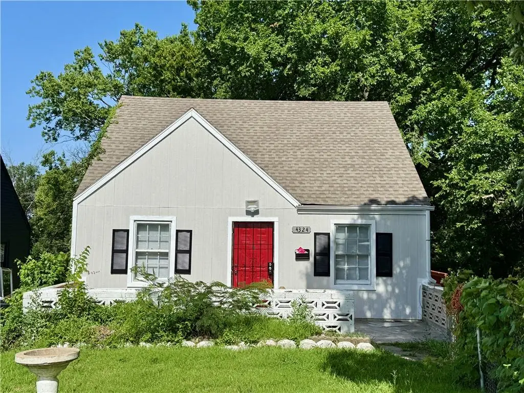 4324 Myrtle Avenue, Kansas City, MO 64130 - #1
