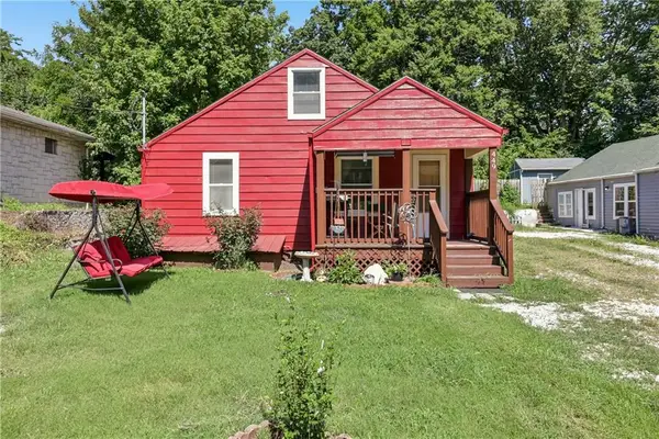 449 N 31st Street, Kansas City, KS 66102