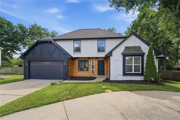 11015 W 120th Terrace, Overland Park, KS 66213