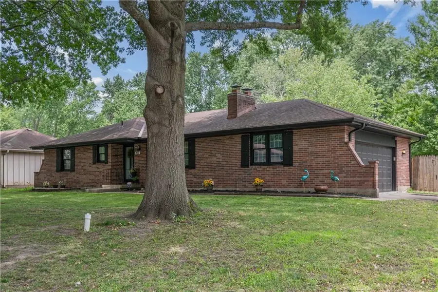 200 SW 20th Terrace, Oak Grove, MO 64075 - #2