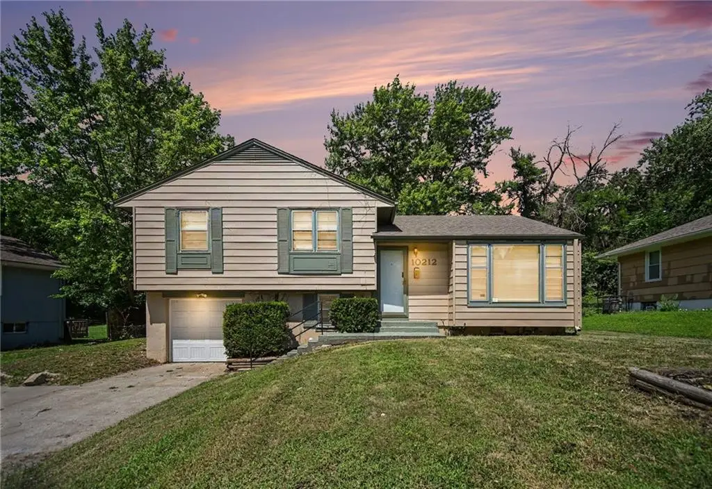 10212 Wheeling Avenue, Kansas City, MO 64134 - #1