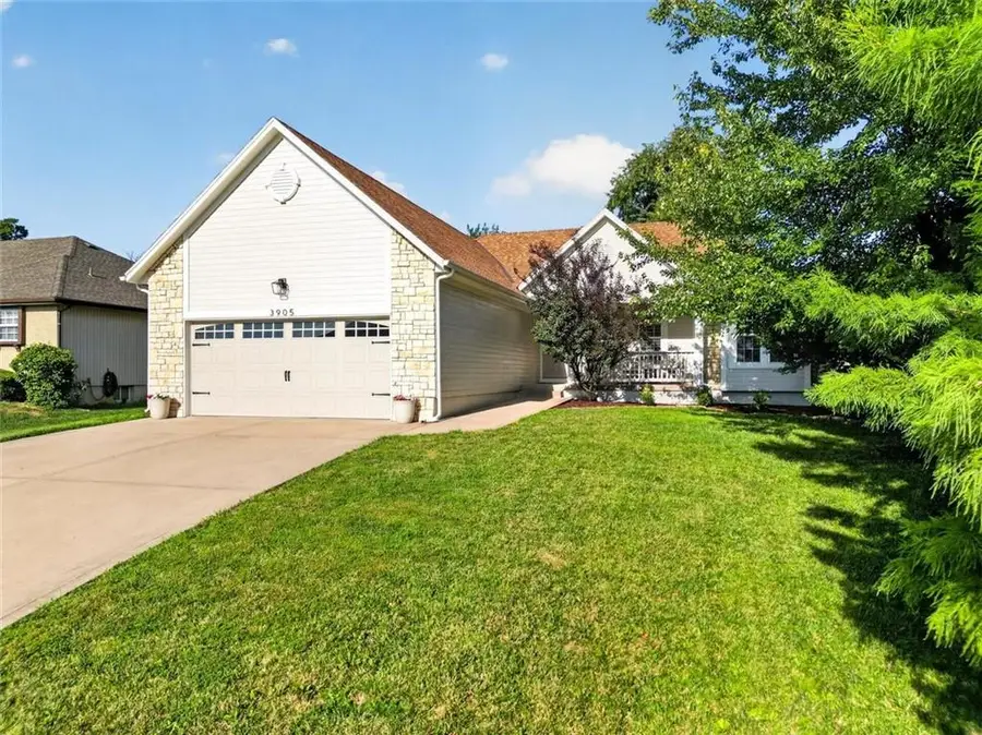 3905 SW Evergreen Lane, Lees Summit, MO 64082 - #3