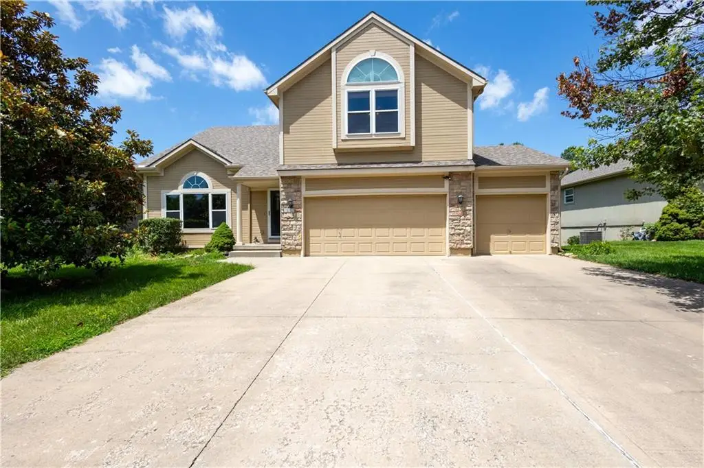 722 Garnes Street, Raymore, MO 64083 - #1