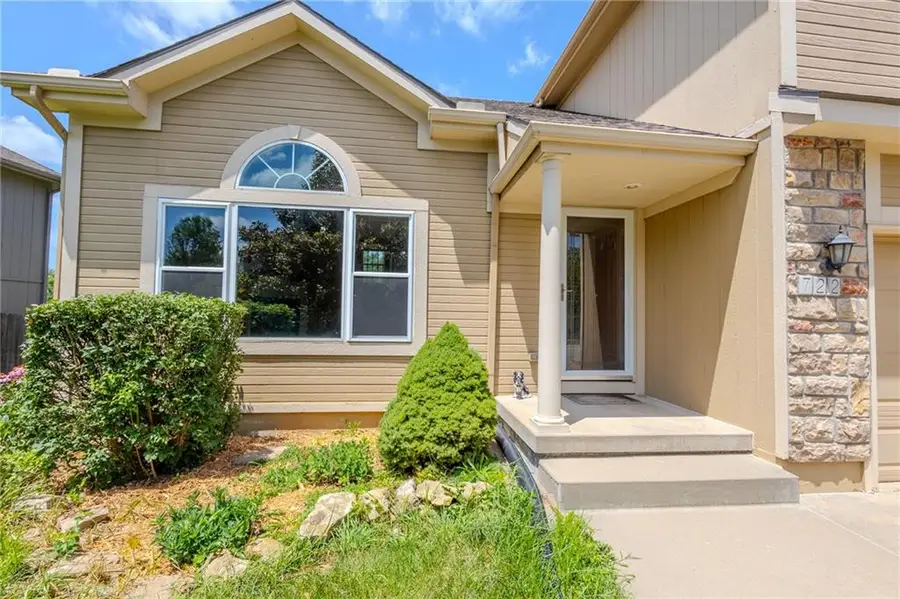 722 Garnes Street, Raymore, MO 64083 - #3