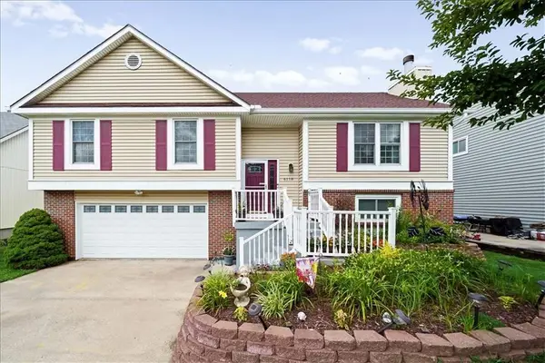 6118 Parkhill Street, Shawnee, KS 66216