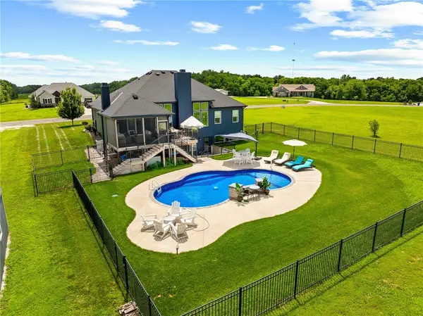 30303 Woodland Drive, Pleasant Hill, MO 64080