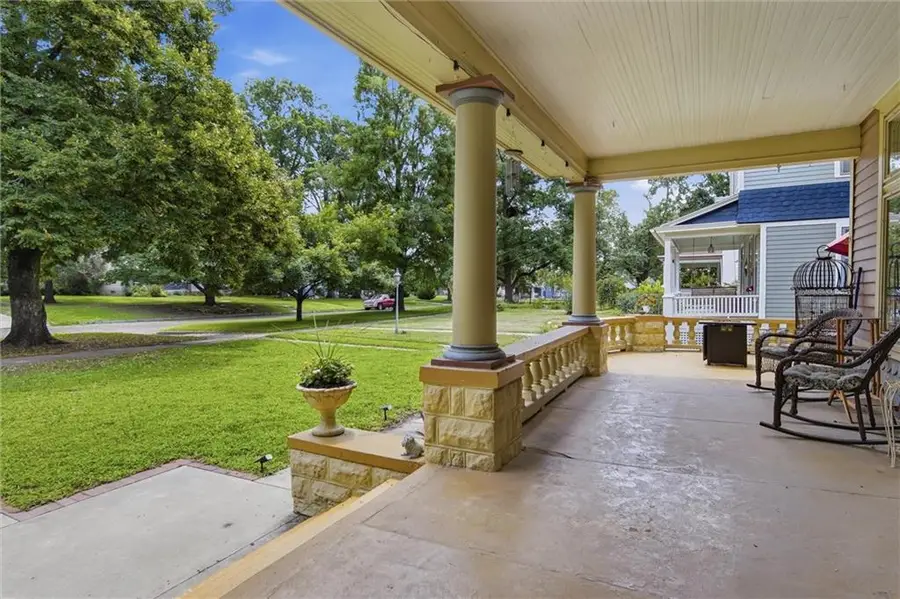 411 SW Woodlawn Avenue, Topeka, KS 66606 - #3