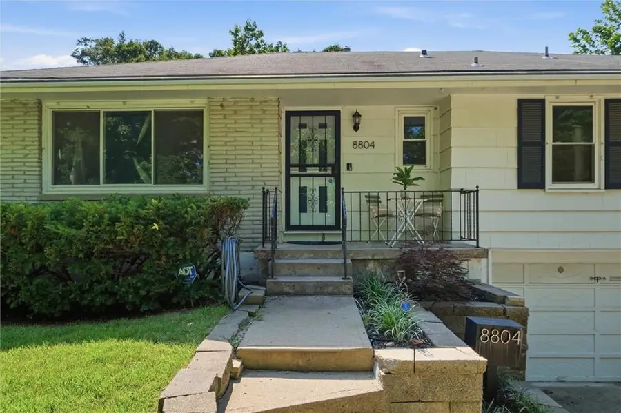 8804 Custer Trail, Kansas City, MO 64131 - #2