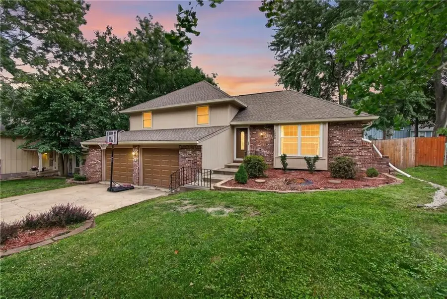 7823 Woodson Road, Raytown, MO 64138 - #2