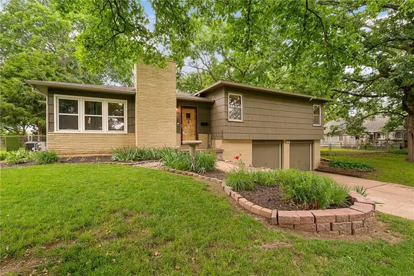 7817 Arlington Avenue, Raytown, MO 64138