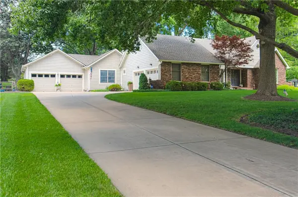 16316 Glenwood Street, Stilwell, KS 66085