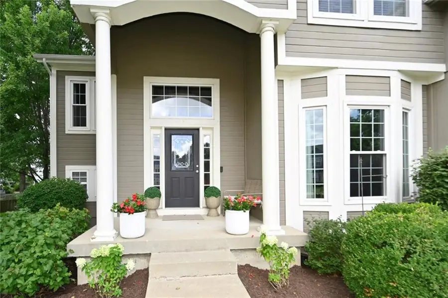 5348 Kenton Street, Shawnee, KS 66226 - #3