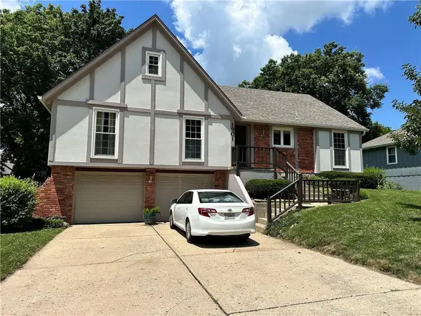 1901 SW 14 Street, Blue Springs, MO 64015