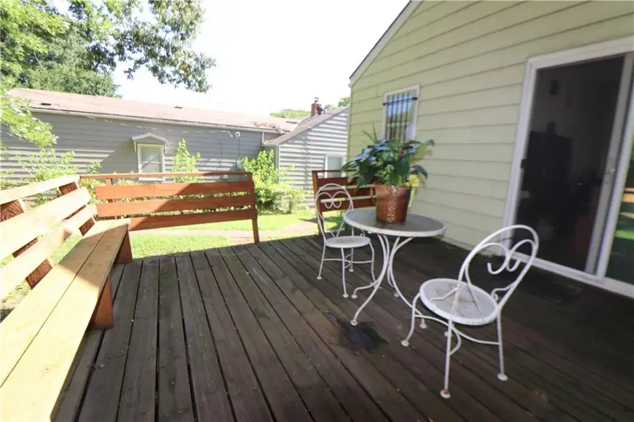 6406 Walrond Avenue, Kansas City, MO 64132 - #2