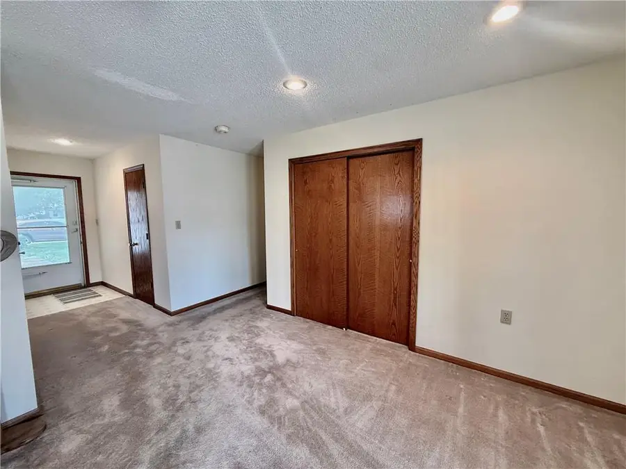 1109 W 17th Street, Maryville, MO 64468 - #3