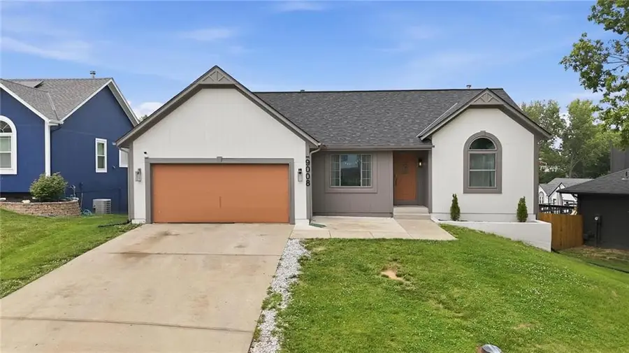 9008 Barnett Avenue, Kansas City, KS 66112 - #3
