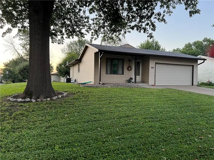 1643 N Ray Avenue, Maryville, MO 64468 - #2