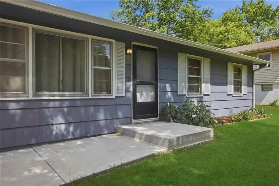 2500 Hillside Drive, Harrisonville, MO 64701 - #2