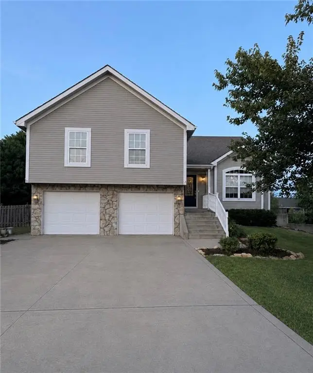 3705 Lee Court, Leavenworth, KS 66048 - #1