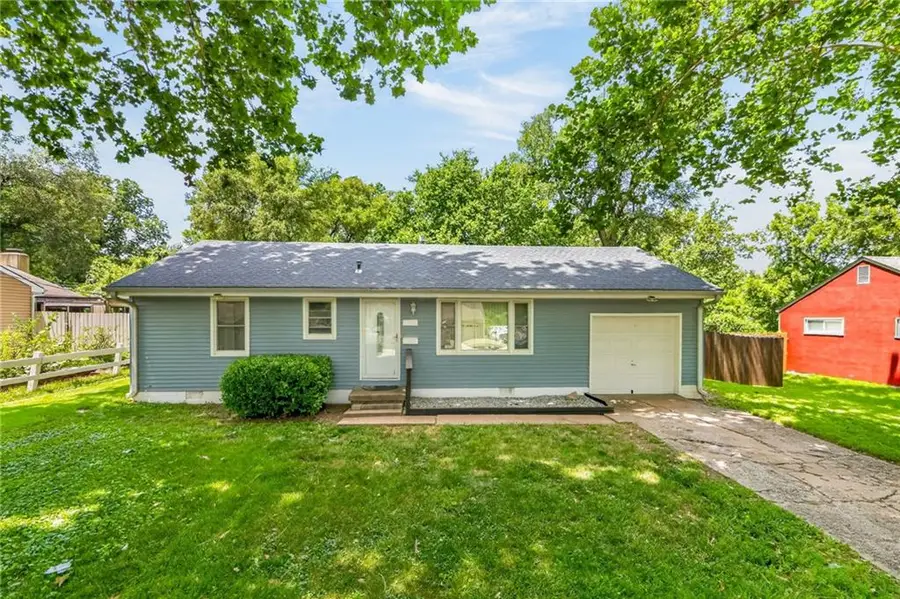 10516 Richmond Avenue, Kansas City, MO 64134 - #2