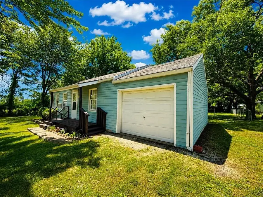 703 Union Street, Oswego, KS 67356 - #3
