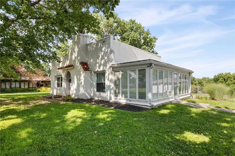 1101 S 55th Street, Kansas City, KS 66106 - #2