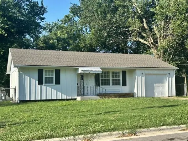 1305 W Allison Street, Nevada, MO 64772