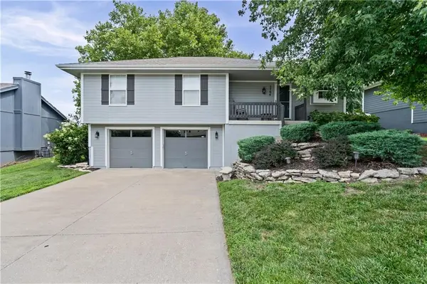 1704 W Christi Lane, Raymore, MO 64083