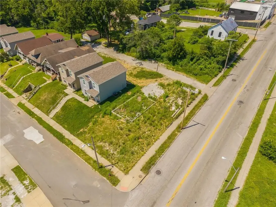 3900 Park Avenue, Kansas City, MO 64130 - #2