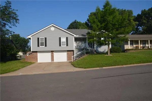 2319 NW Leann Drive, Blue Springs, MO 64014