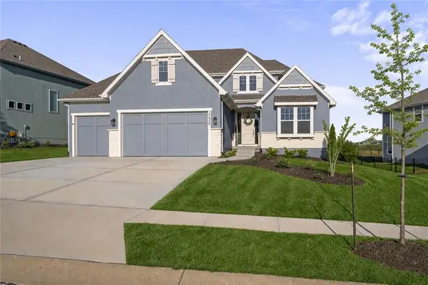 17929 Manor Street, Overland Park, KS 66085