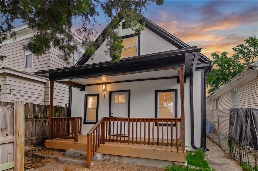 617 Myrtle Avenue, Kansas City, MO 64124 - #1