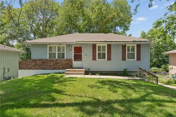 3922 S Harbough Drive, Independence, MO 66055