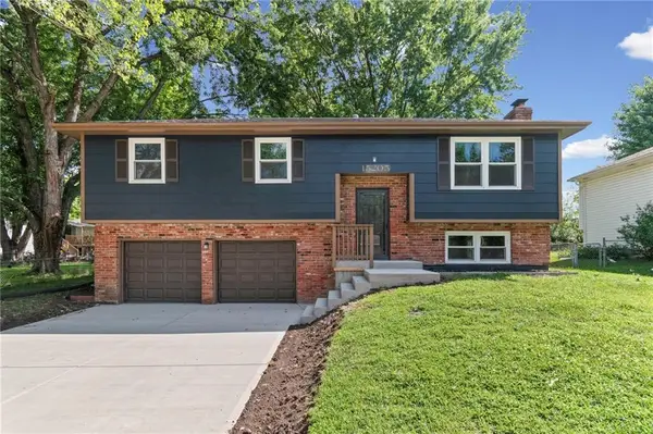 15205 W 152nd Circle, Olathe, KS 66062