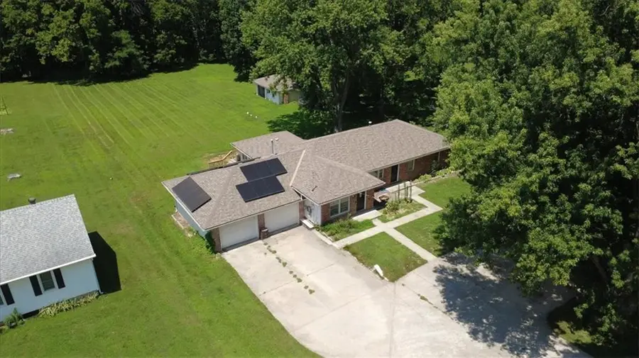 416 N Us 169 Highway, Smithville, MO 64089 - #3