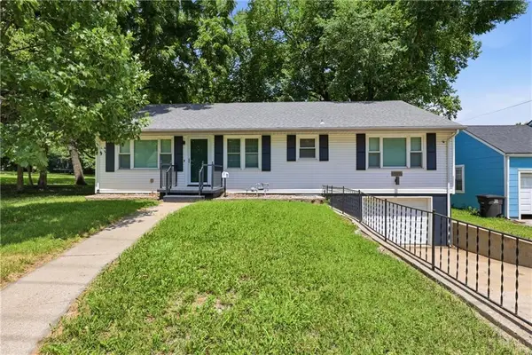 10516 E 35th Street, Independence, MO 64052