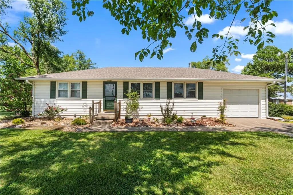 18955 E 54 Highway, Nevada, MO 64772 - #1