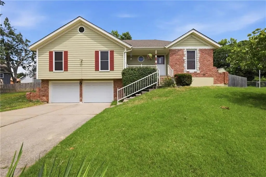 415 SE Bent Tree Drive, Blue Springs, MO 64014 - #1