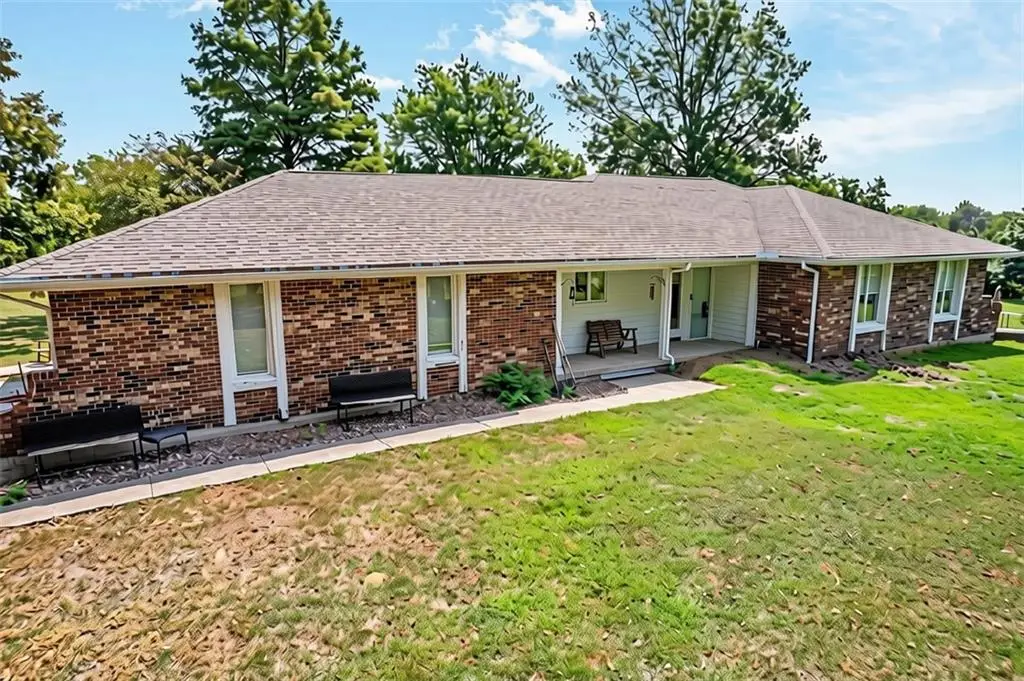 7129 SE 202nd Street, Jackson, MO 64060 - #1