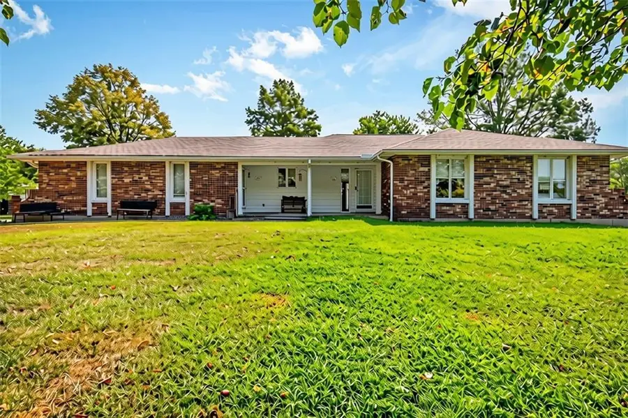 7129 SE 202nd Street, Jackson, MO 64060 - #2
