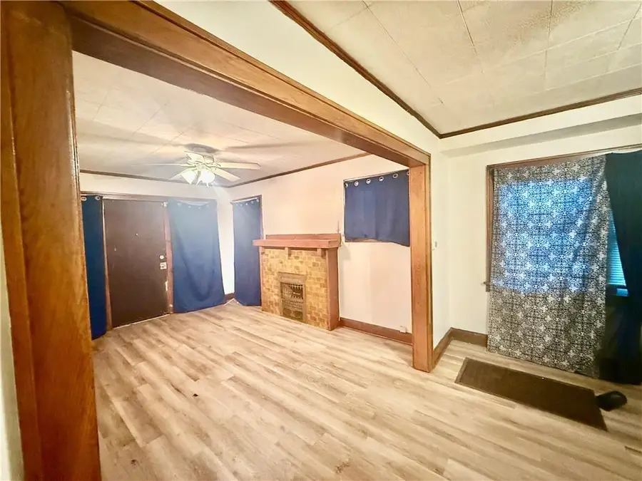 5818 Prospect Avenue, Kansas City, MO 64130 - #3