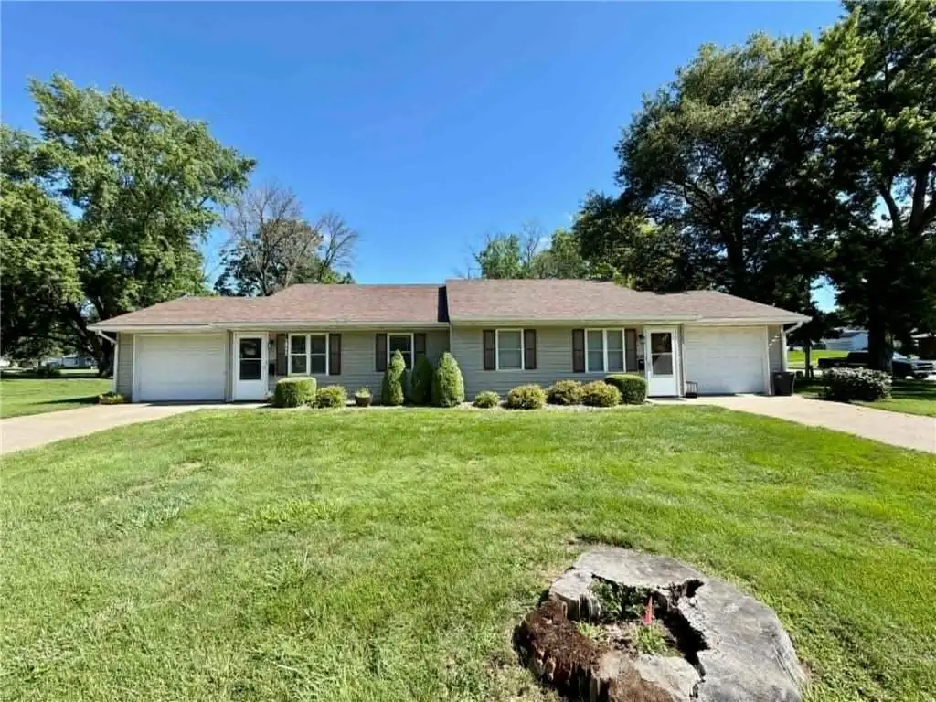 1017 E Edwards Street, Maryville, MO 64468 - #1