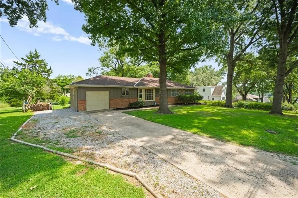 6111 Melrose Lane, Shawnee, KS 66203 - #1