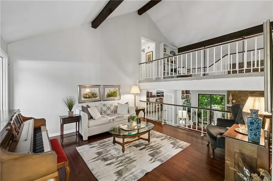 10211 Broadmoor Street, Overland Park, KS 66212 - #2