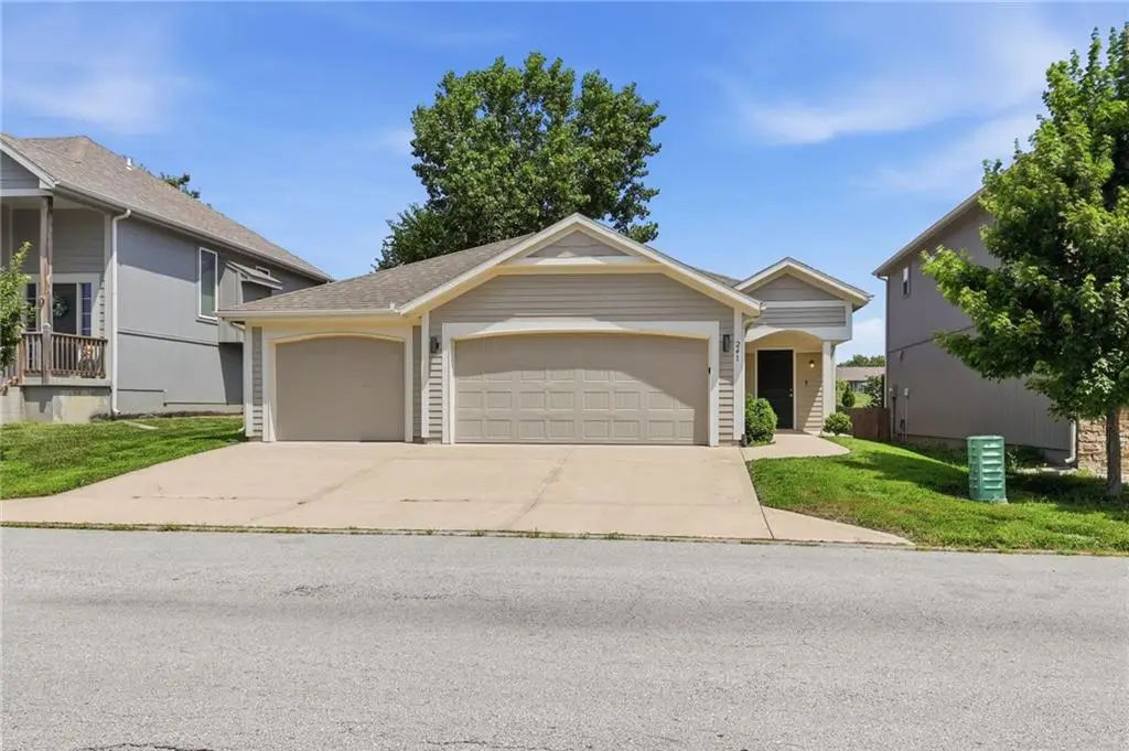241 Jenny Lane, Raymore, MO 64083 - #1