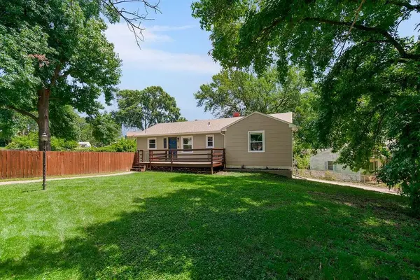 3437 N Chelsea Avenue, Kansas City, MO 64117