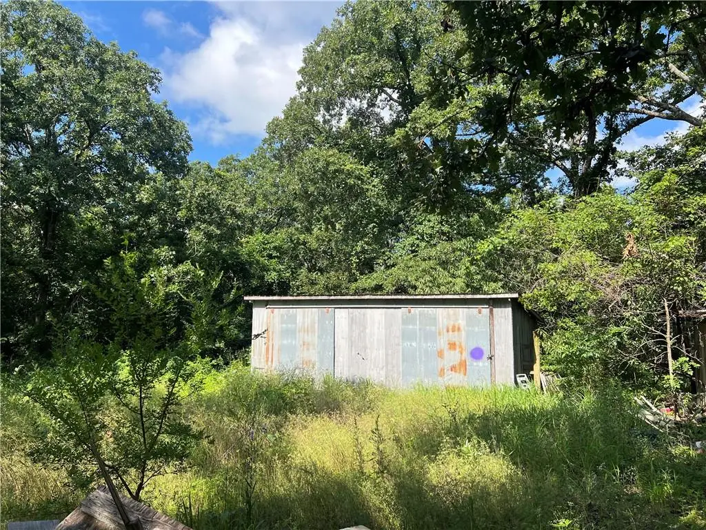 647 NE 185 Pvt Road, Osceola, MO 64776 - #1
