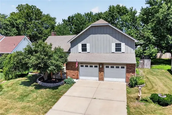 1200 E Layton Drive, Olathe, KS 66061
