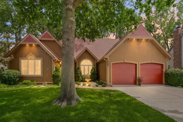7815 N Revere Drive, Kansas City, MO 64151