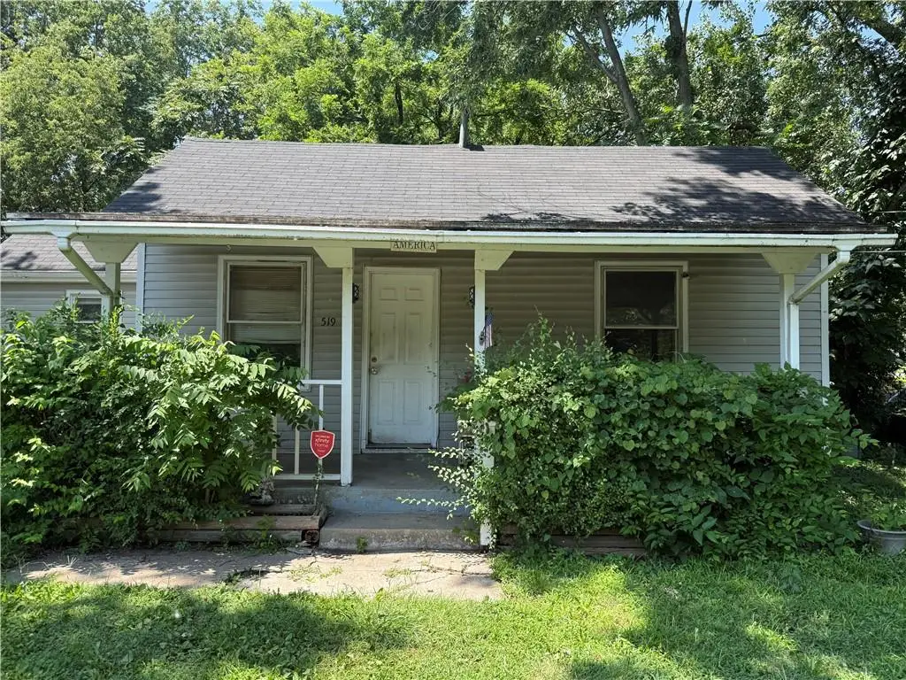 519 N Willie Street, Olathe, KS 66061 - #1